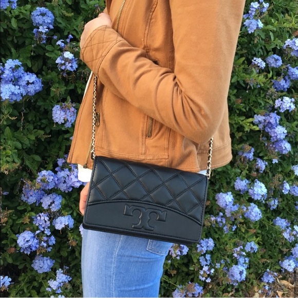 Tory Burch Handbags - NWT | Tory Burch Savannah Chain Flat wallet Black